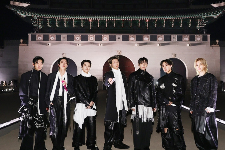 爆紅！防彈少年團 BTS 在 ARIRANG 世界巡迴演唱會期間於秘魯舉辦三場演唱會，共吸引 155,000 名粉絲，場場售罄